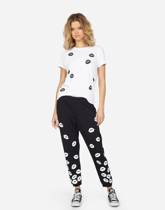 Women039s Alana White Foil Scattered Lips Black Lauren Moshi Crop Sweatpants