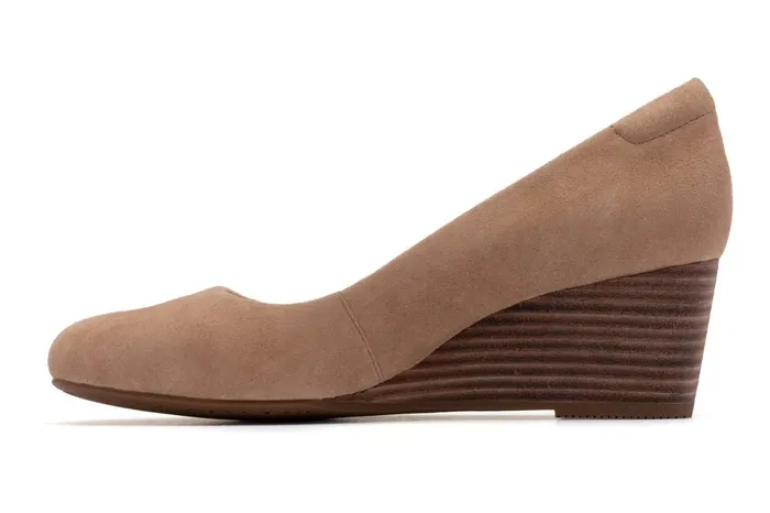 Women ABEO Footwear Dress Veranda Stacked Beige Suede Women ABEO Footwear Dress Veranda Stacked Beige Suede