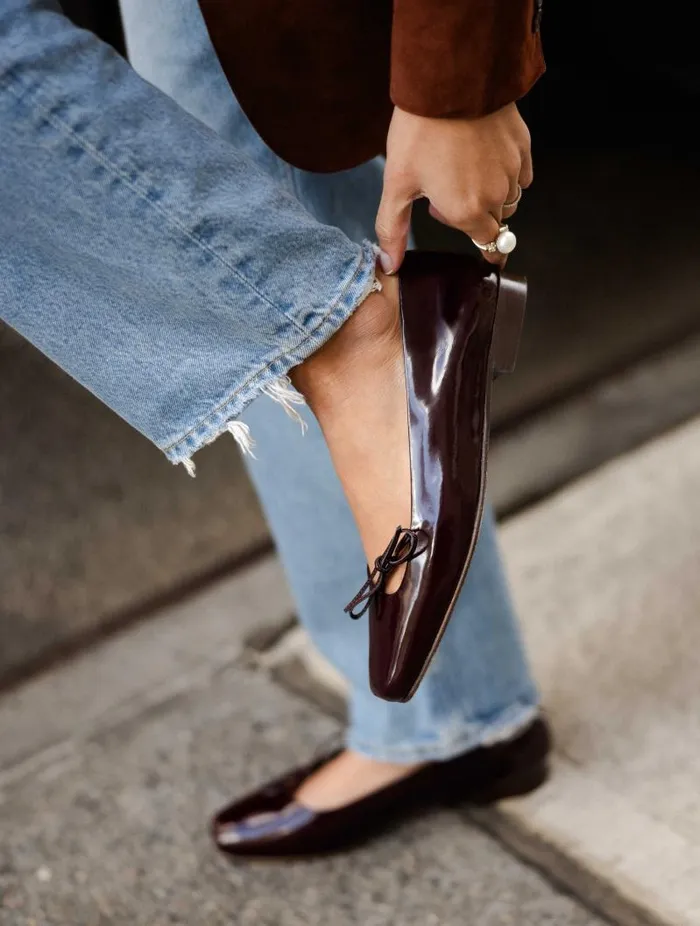 Women Ballet Flats Bobbies Carry Cherry Brandy