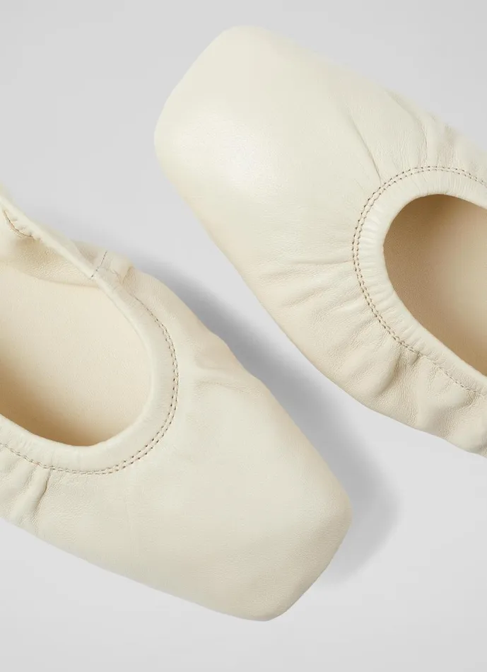 Women Flats LKBennett Tayla Ecru Folded Ballerina Flat Ecru Women Flats LKBennett Tayla Ecru Folded Ballerina Flat Ecru