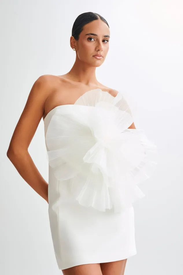 Women Meshki Dresses Victoria Strapless Mini Dress With Oversized Flower 8211 White