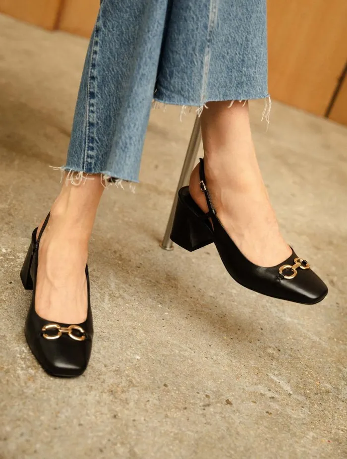 Women Pumps and Mary Janes Bobbies Abby Passion Black