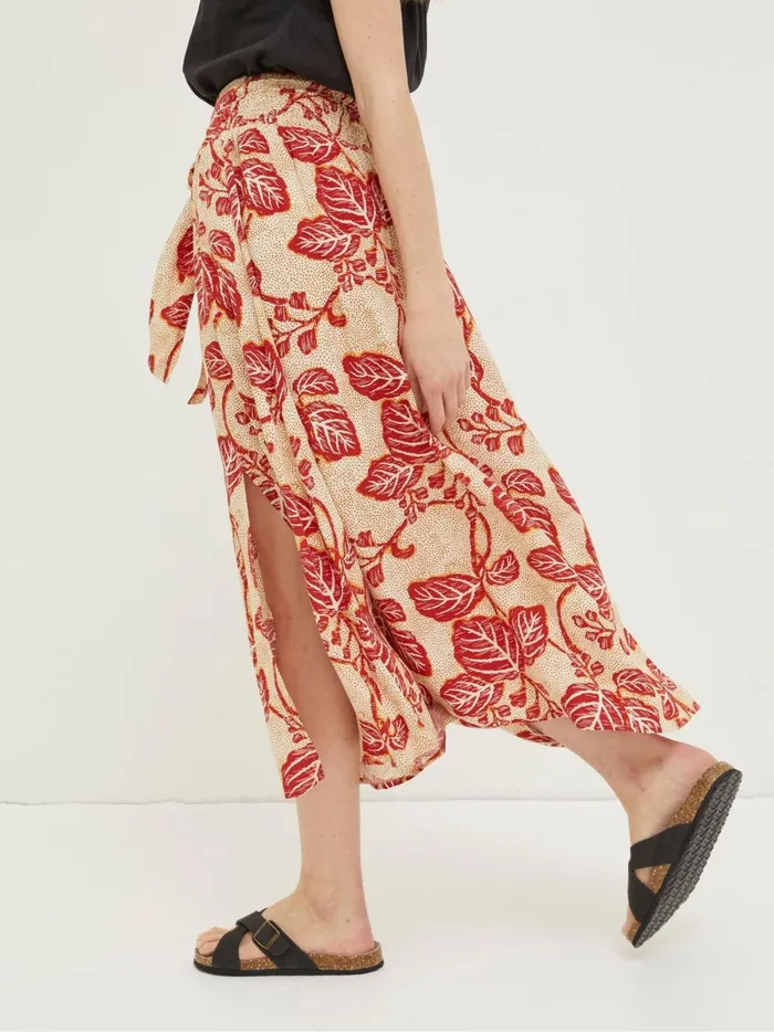 Women Skirts Fat Face Cream Sascha Vine Floral Midi Skirt