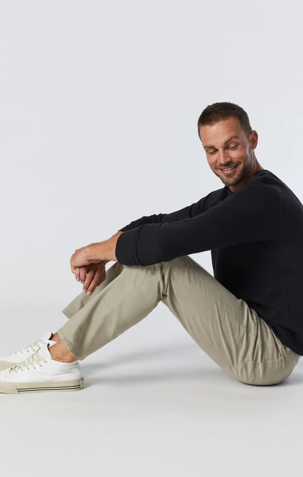 Zach Straight Leg In Beige Twill Men Mavi Jeans Pants